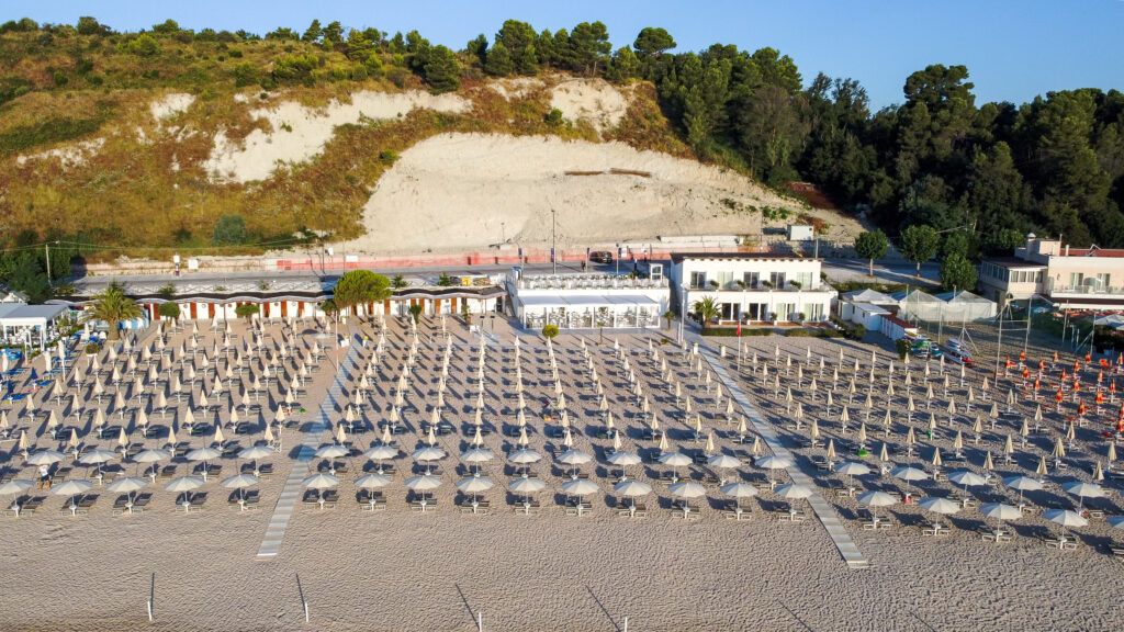 spiaggia numana hotel